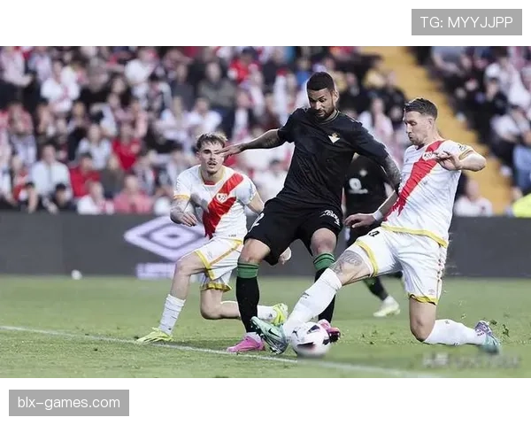 巴列卡诺新星闪耀赛场，青春风暴点燃未来希望